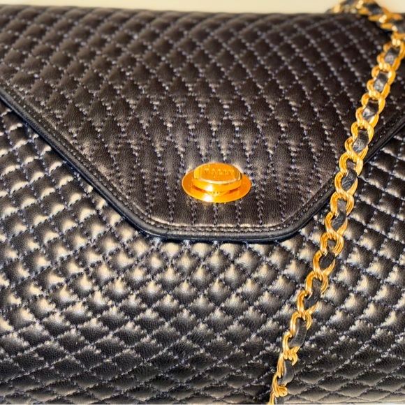 Authentic Bally Leather Quilted Crossbody Handbag/Purse Gold Chainstrap Mint - Picture 3 of 15